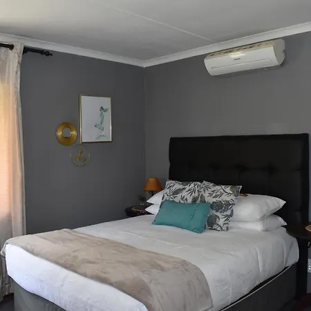 The Sleepover Knysna Exterior foto